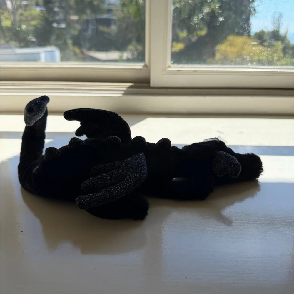 Black and Gray Dragon Plush Toy - Picture 4 of 10